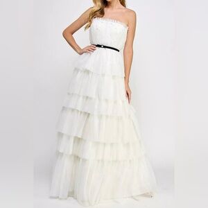 Macys White tulle tiered ballgown dress pearls Formal prom Size 0